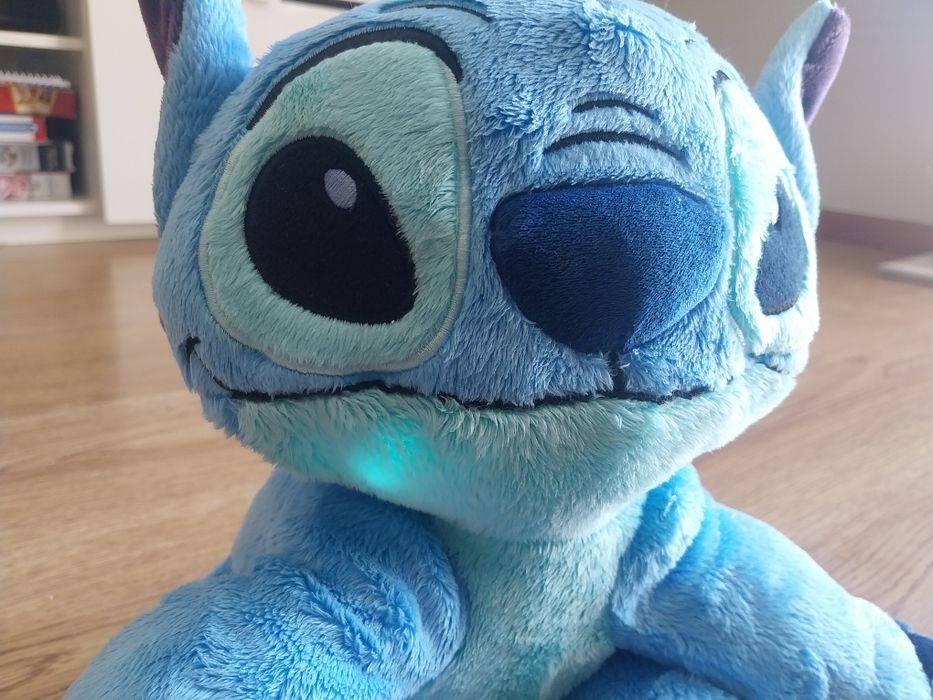 ́Stitch peluche luminoso