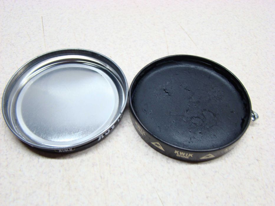 Czarna pasta krem do butów w puszce 50 ml -ochrona pielęgnacja i blask