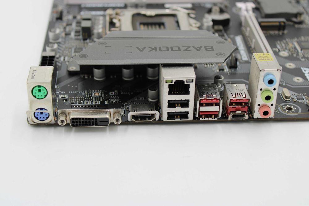 Płyta Główna MSI B360M BAZOOKA - uszkodzona na części / do naprawy