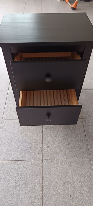 2 Mesas de cabeceira IKEA