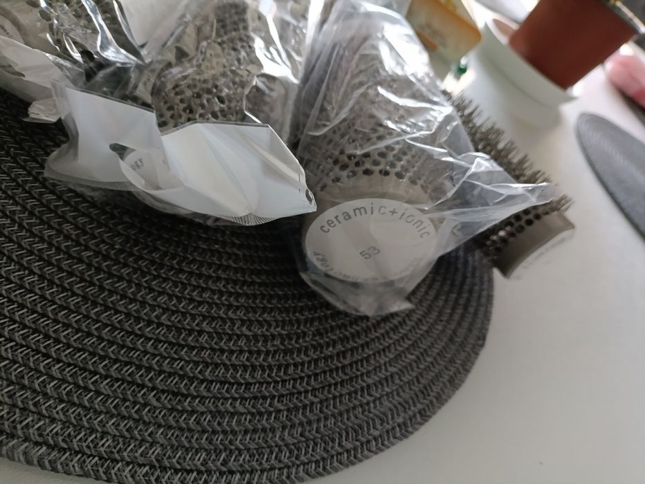 Щітки для волосся