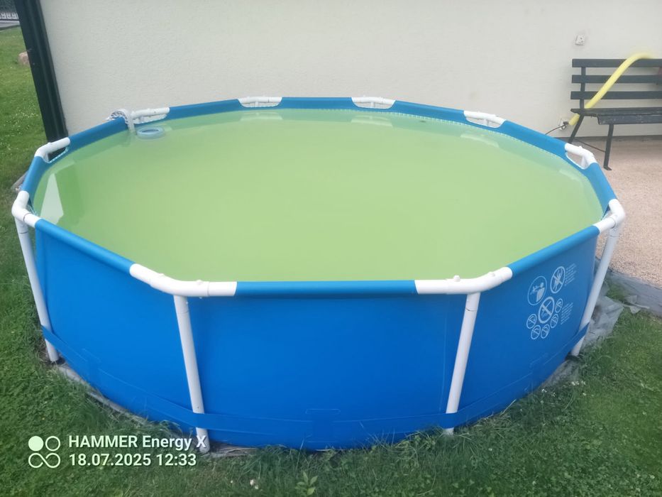 Basen ogrodowy niebieski