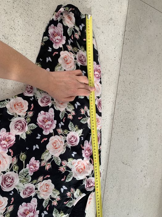 Bluzka czarna w kwiaty w róże kimono obersize
