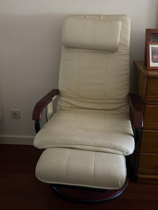 Cadeira de massagem giratoria com comando