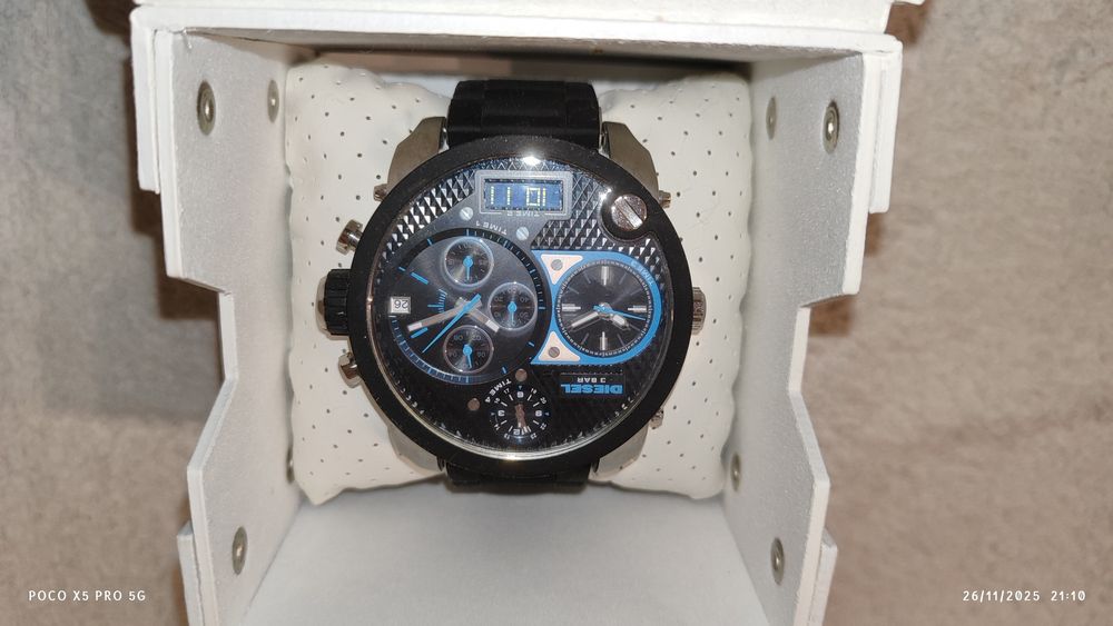 Relógio Diesel novo, nunca usado.