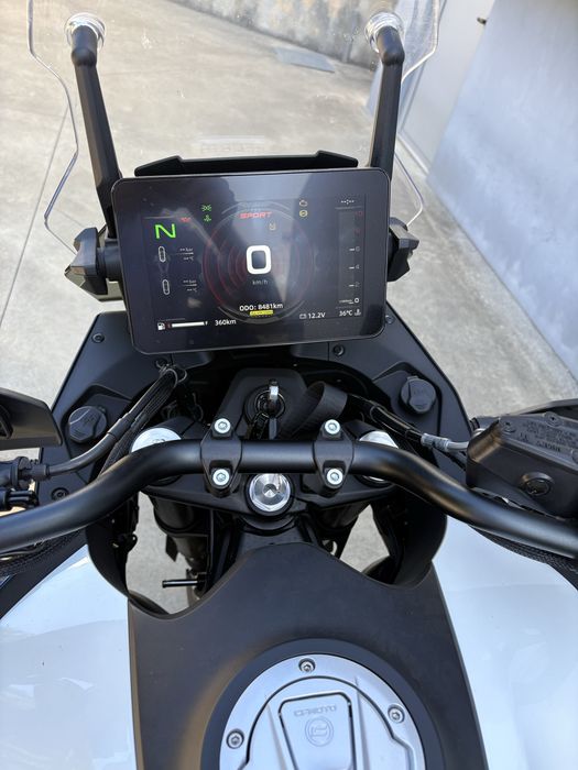 CF moto 800 MT Explorer