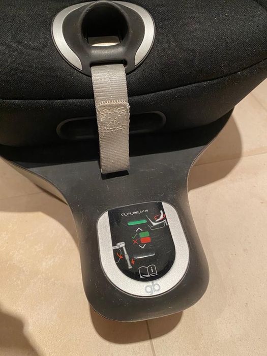 GB Cadeira Auto I-size Vaya 0+/1  Black + oferta de berço de viagem
