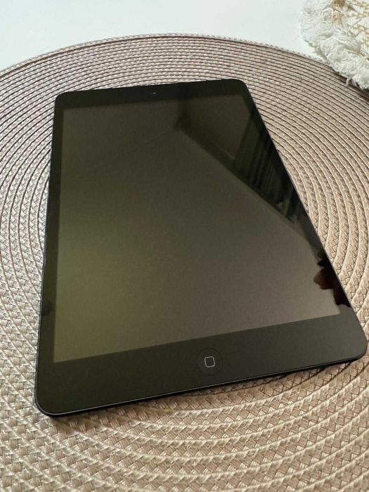 iPad mini 1 Wi-Fi Black A1432 16 GB