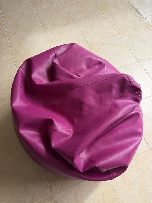 Pufe Gato Preto Rosa