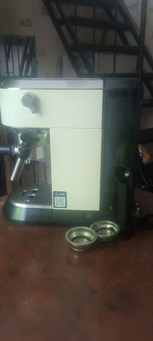 Кофемашина Delonghi mini EC685 W EX 4