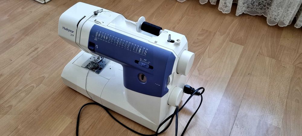 Швейная машинка Huskystar 219