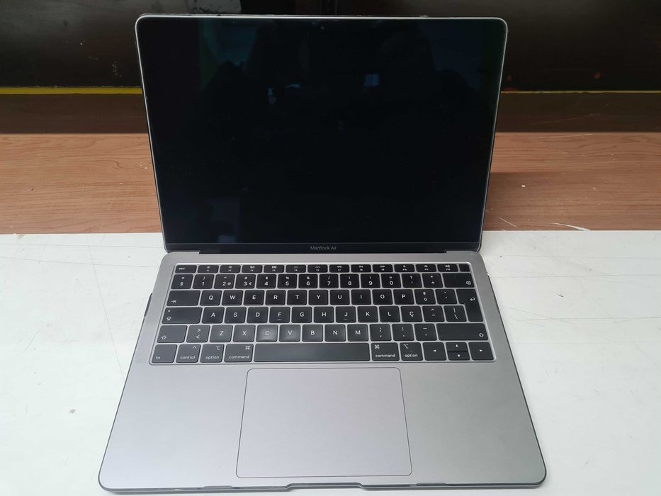 Macbook air a1932 para peças