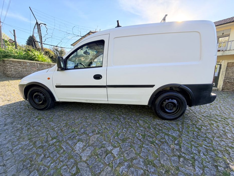Carrinha comercia Opel combo 1.7D