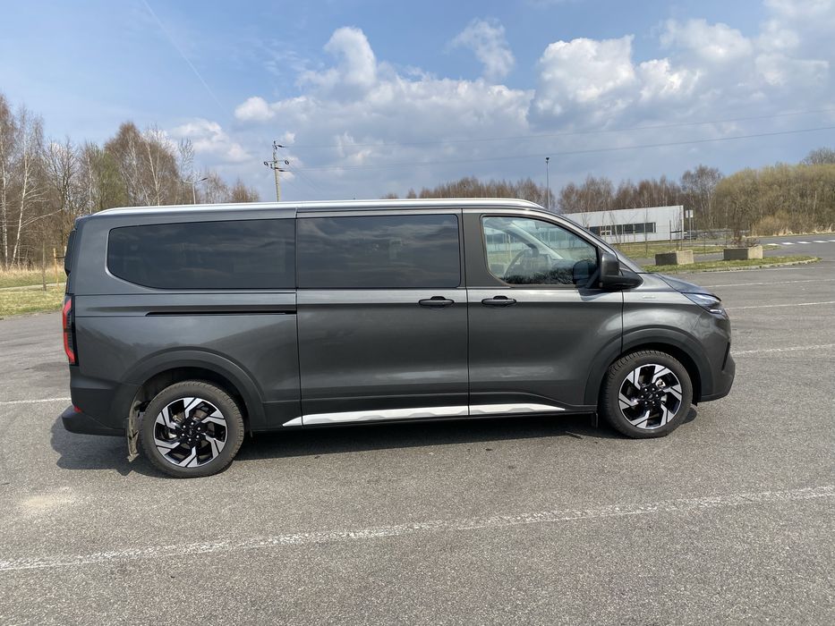 Wynajem 8-osobowego busa