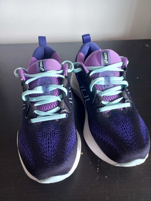 Ténis ASICS (39.5) corrida