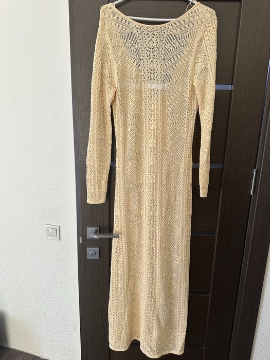 Вязане плаття-туніка макси ZARA,жовтий кольору,розмір L,підійде  на М