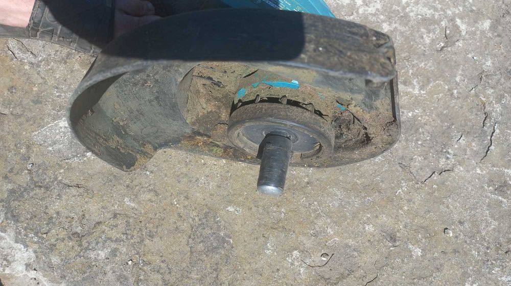 Триммер Bosch для бритья дачи, косилка без кассеты с леской