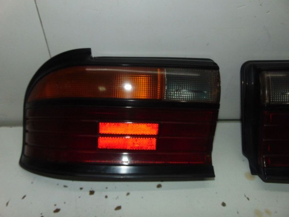 Mitsubishi galant anos 80 farolins trás originais