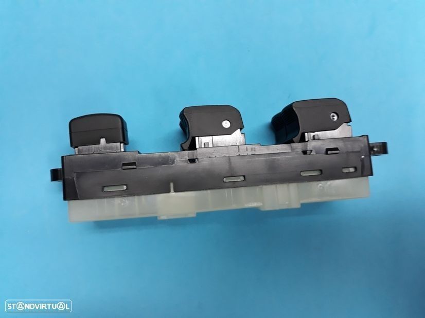 Comando interruptor botão dos vidros Nissan Qashqai  / Navara D40  NOVO