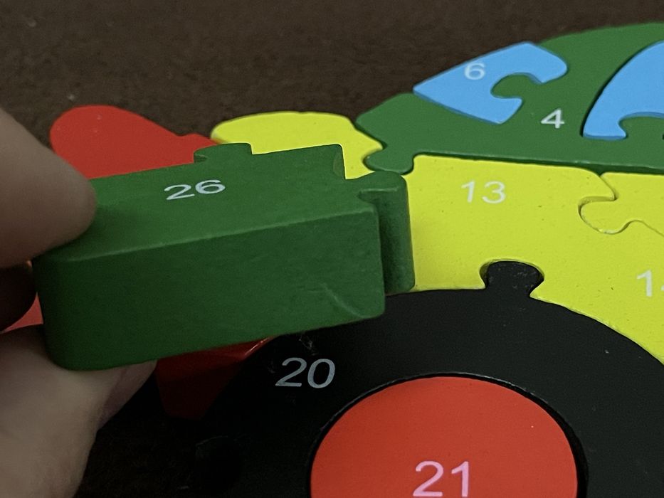 Розвиваючий дерев'яний 3D пазл Автомобіль