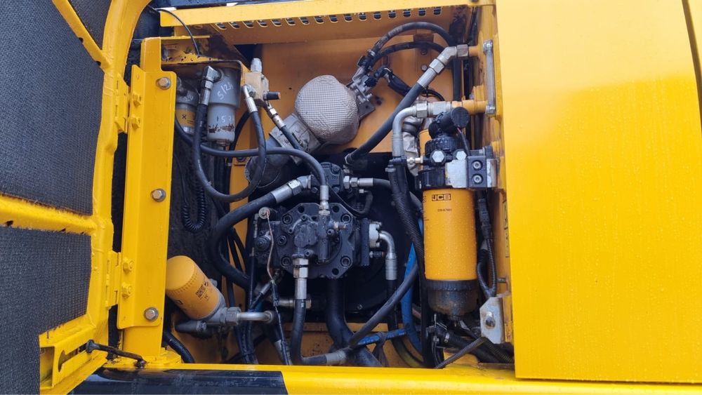 Перегружатель JCB JS 20 MH ,2021