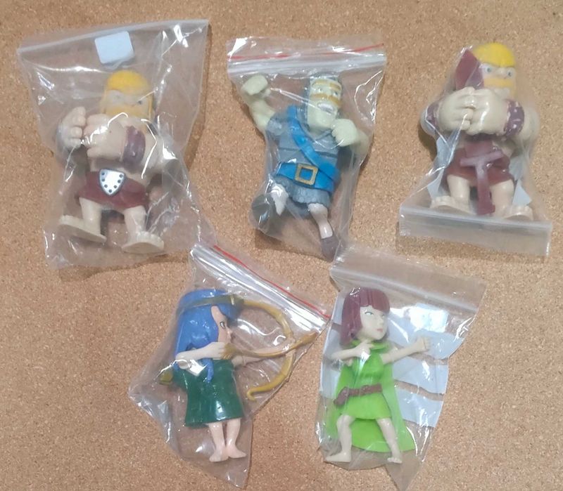 Figuras - Videojogos - Pokémons - FortNite - Skylanders - Metal Gear