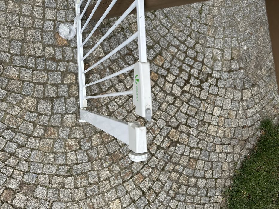 Bramka zabezpieczajaca na schody