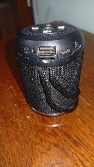 Coluna de som em perfeito estado