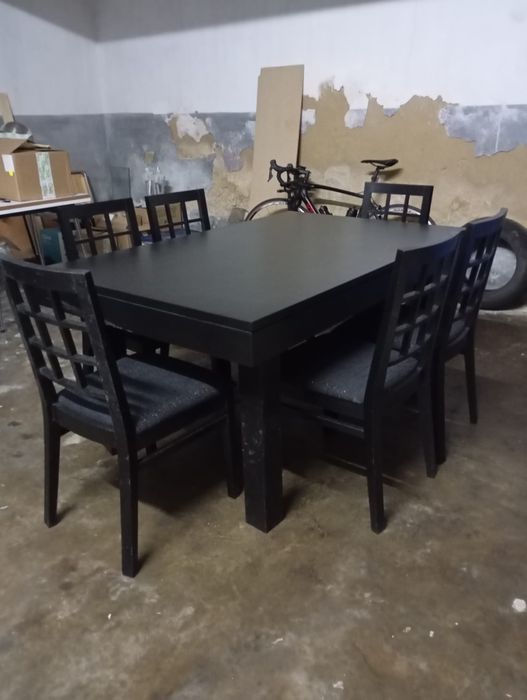 Mesa de sala e 6 cadeiras