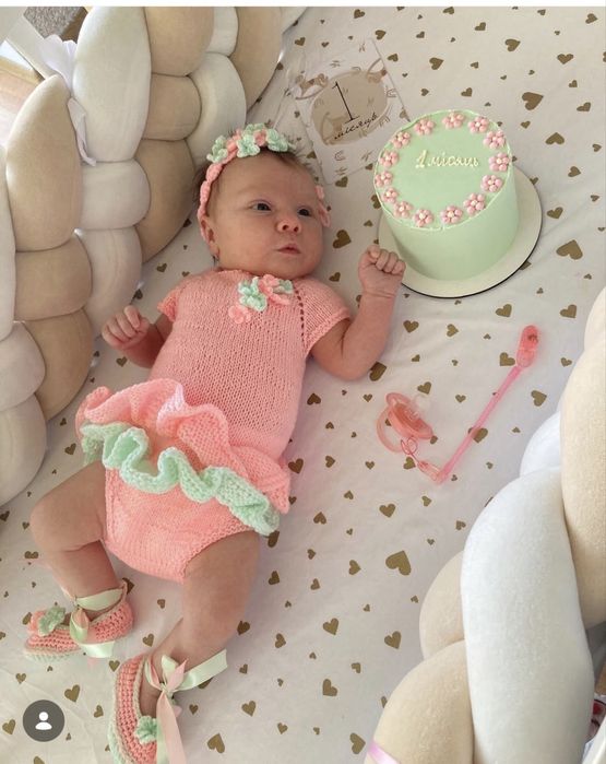 Вʼязаний одяг для немовлят