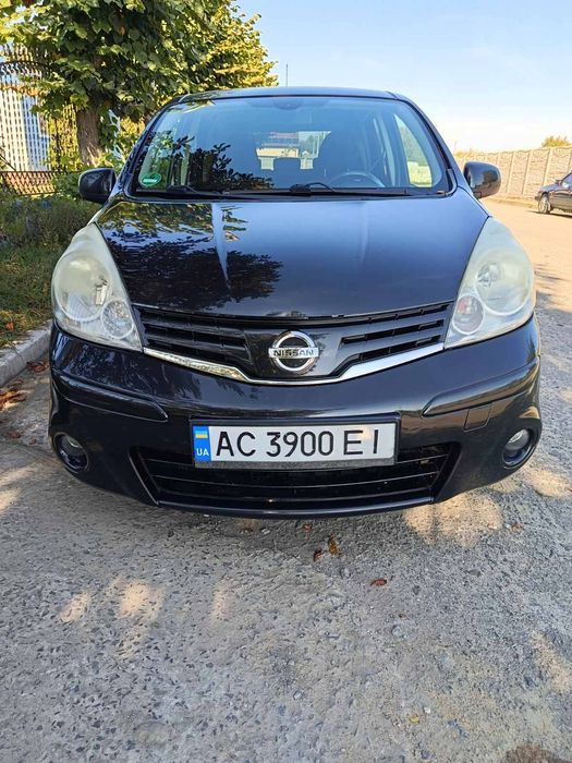 Продам економне сімейне авто