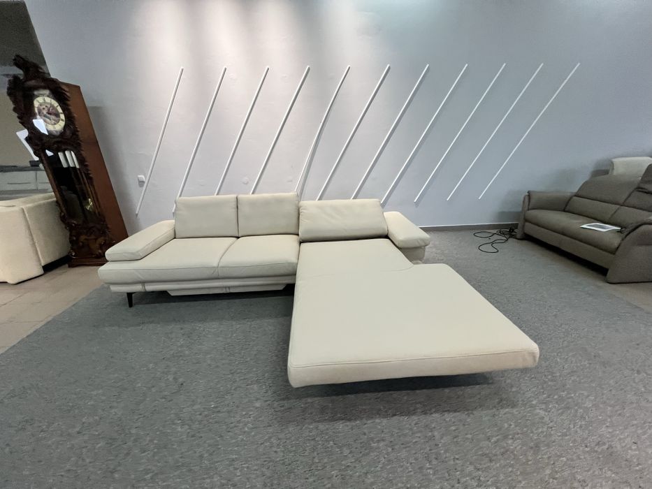 Диван шкіряний кутовий розкладний   реклайнер виставковий стан новий