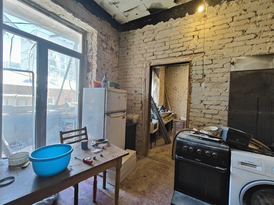 Продам 3 комнатная квартира Залютино. Рынок