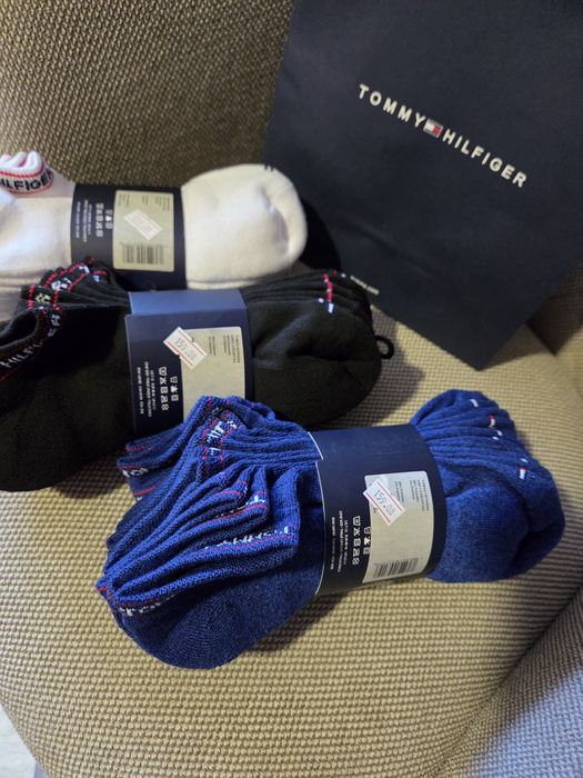 Tomm Hilfiger Meskie stopki 18par rozm 39-44