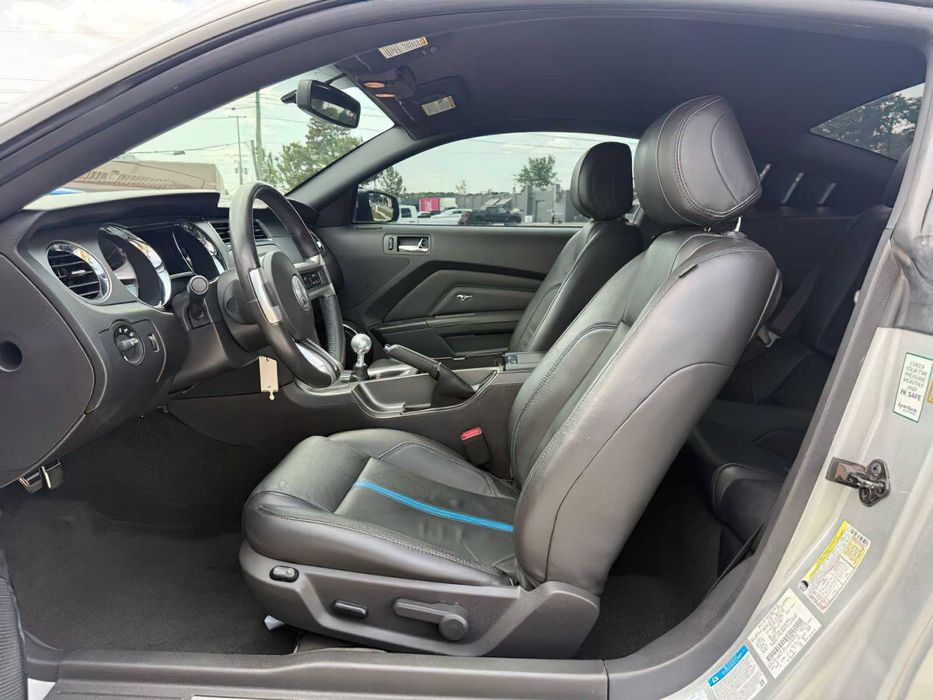 Ford Mustang      2014