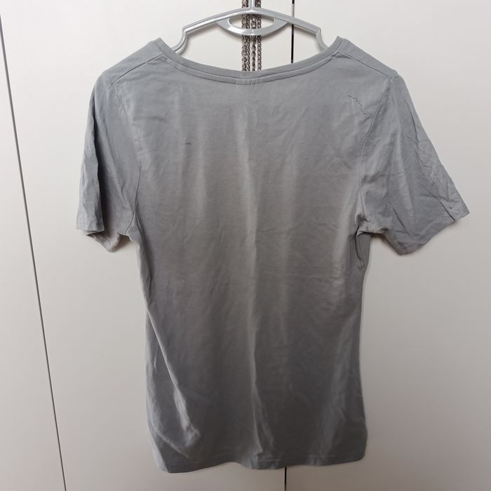 T-shirt damski szary