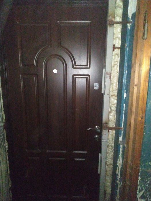 Свое нежилое помещение в жилом доме в центре.