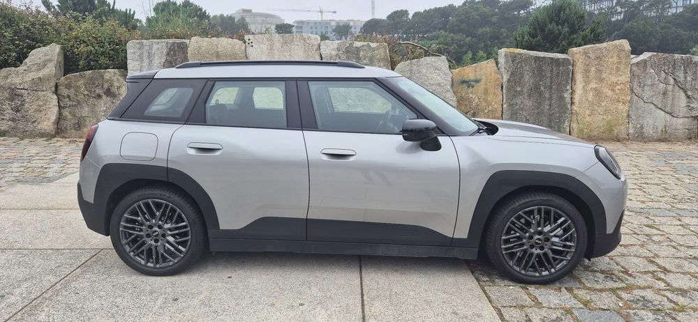 MINI Aceman SE Favoured