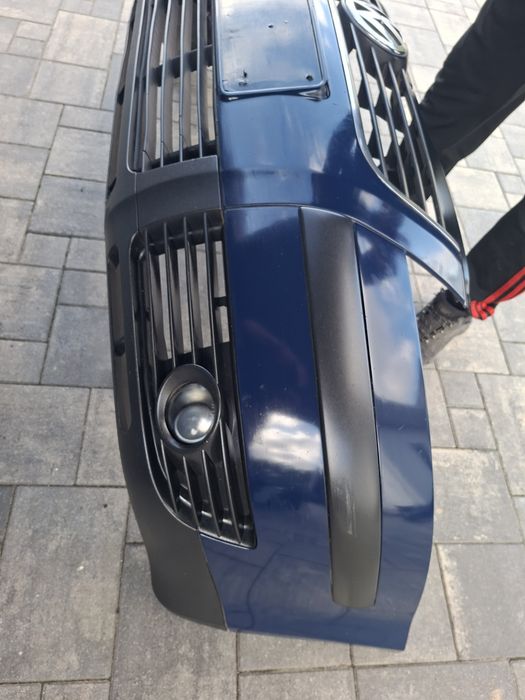 Vw Passat b5 fl lift zderzak przod przedni granatowy  niebieski la5e