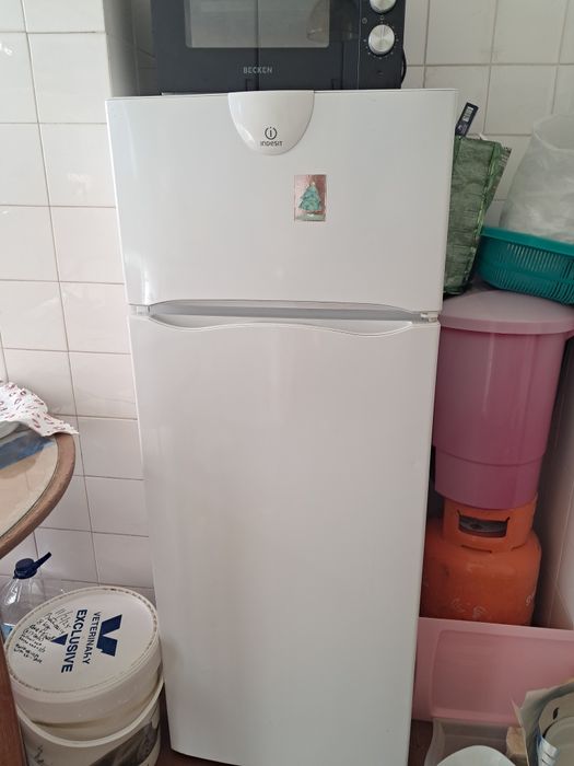 Frigorífico Indesit