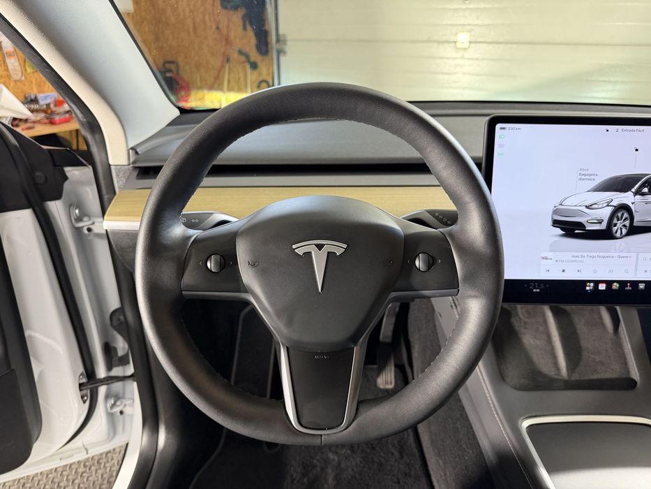 Tesla Model Y Standard