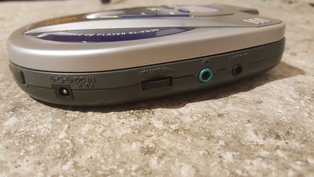 Discman JVC - PRL - czytaj opis.