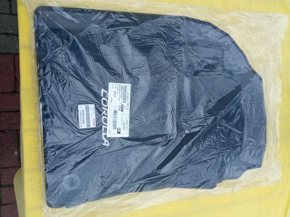 Dywaniki samochodowe Toyota Corolla komplet oryginał Toyota