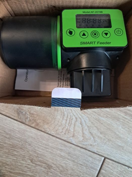 Alimentador automático para peixes