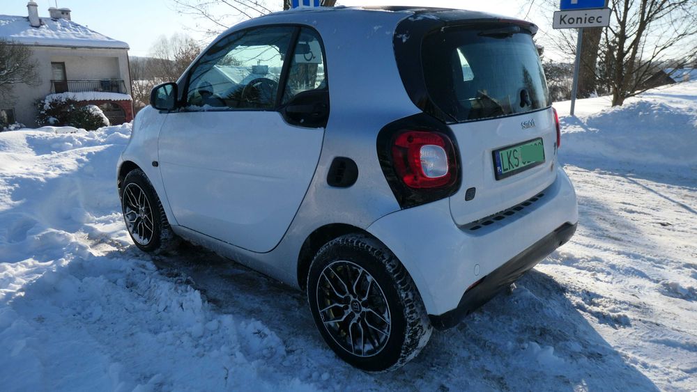 Smart EV elektryczny ForTwo Klima Kurtyny nawigacja bet. chł. Płynem