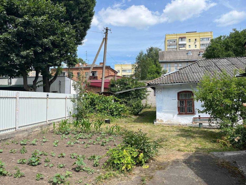 земельна ділянка в центрі міста