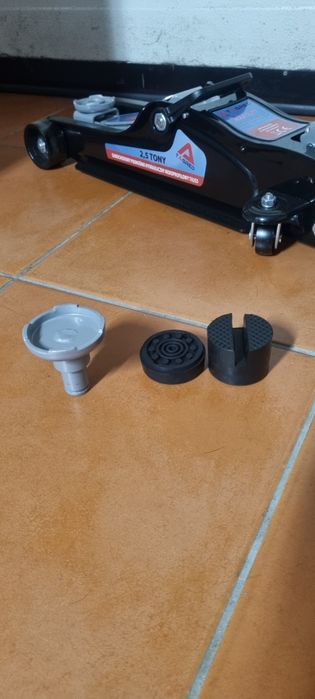 Macaco 2.5 Toneladas