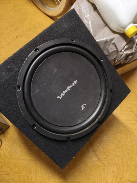 Skrzynia basowa tuba subwoofer Rockford Fosgate R1 12" 30cm