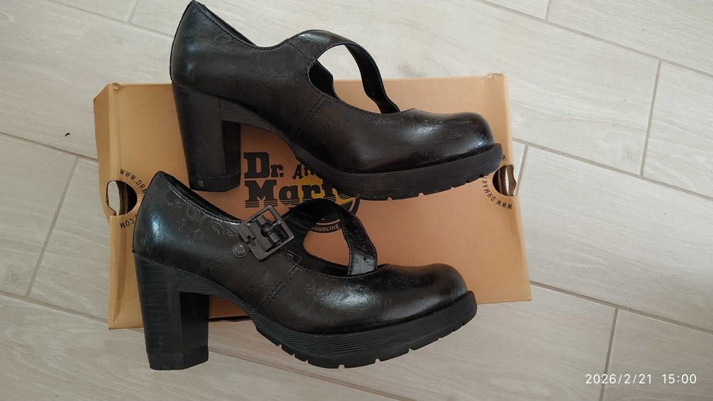 Dr. Martens туфлі на каблуку