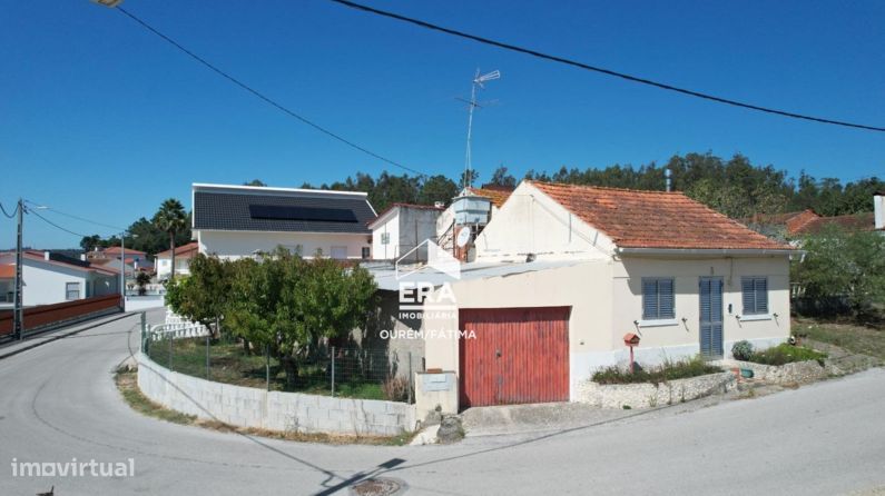 Moradia T2 com Terreno no Louriçal, Pombal